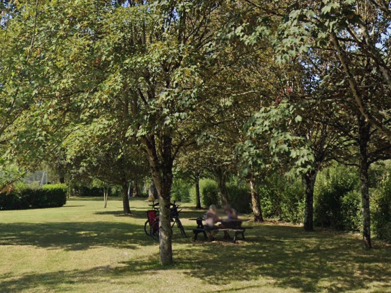 Aire de Saint-Bonnet-sur-Gironde