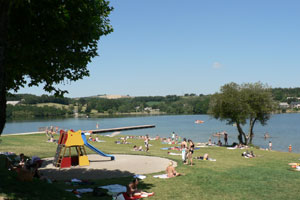 Aire du Lac de Villefranche-de-Panat