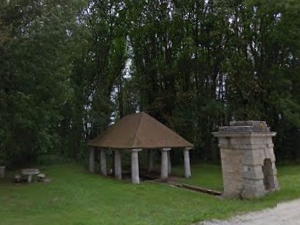 Aire de la Fontaine Henri IV