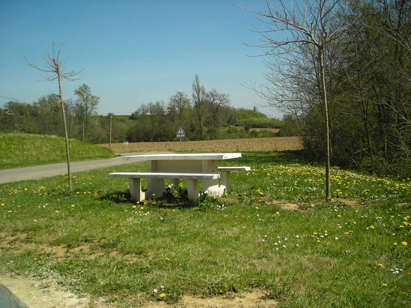 Aire de Saint-Laurent-du-Plan