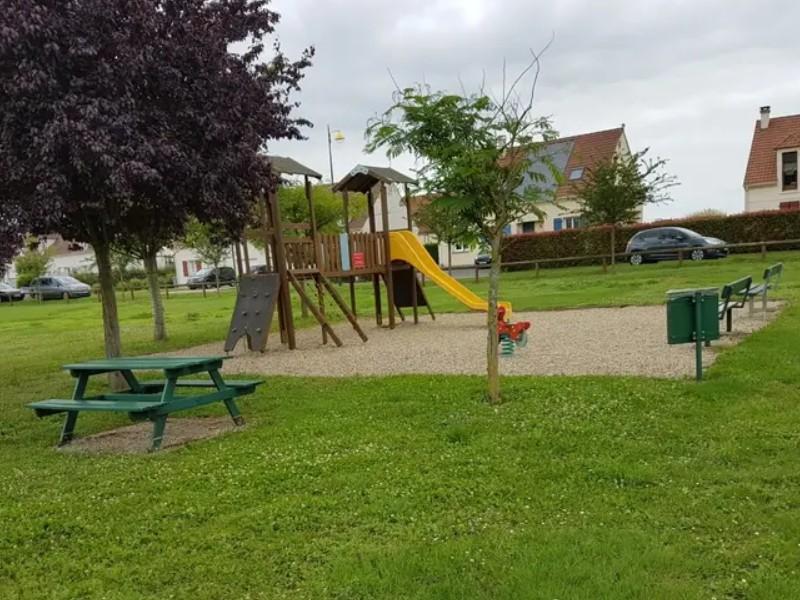 Aire de Bazicourt
