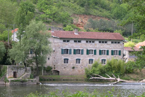 Sous la peupleraie de Saint Antonin Noble Val